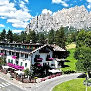 *** Hotel Menardi Italië